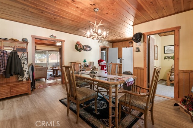 Detail Gallery Image 27 of 30 For 39791 Forest Rd, Big Bear Lake,  CA 92315 - 3 Beds | 2 Baths