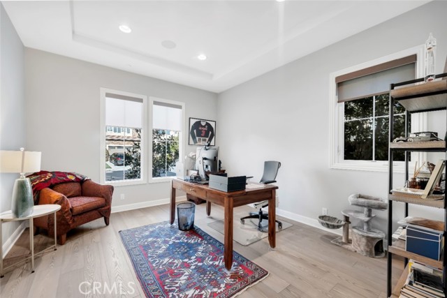 11929 Ricasoli Way, Porter Ranch CA: https://media.crmls.org/medias/48824159-63d0-4146-a905-f2b9809ca947.jpg