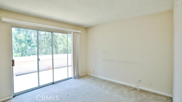 Detail Gallery Image 25 of 29 For 5714 Alder Ridge Dr, La Canada Flintridge,  CA 91011 - 4 Beds | 3 Baths