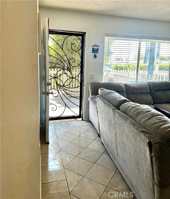 13321 Meyer Road, Whittier CA: https://media.crmls.org/medias/48825b54-722a-457b-a0b8-8a4dcdfb4b8b.jpg