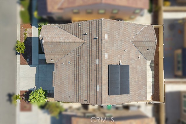 16114 Almond Avenue, Chino CA: https://media.crmls.org/medias/48829a61-a7b4-466e-9b92-14edfac03d9b.jpg