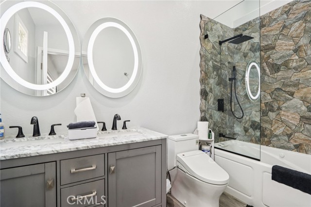 Detail Gallery Image 23 of 39 For 15928 Hunsaker #7,  Paramount,  CA 90723 - 3 Beds | 3 Baths