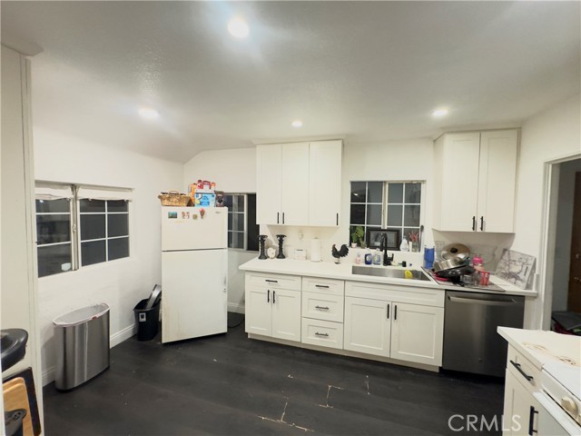 Detail Gallery Image 9 of 24 For 2783 N Arrowhead Ave, San Bernardino,  CA 92405 - 2 Beds | 1 Baths