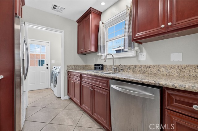 13569 Montague Street photo 7
