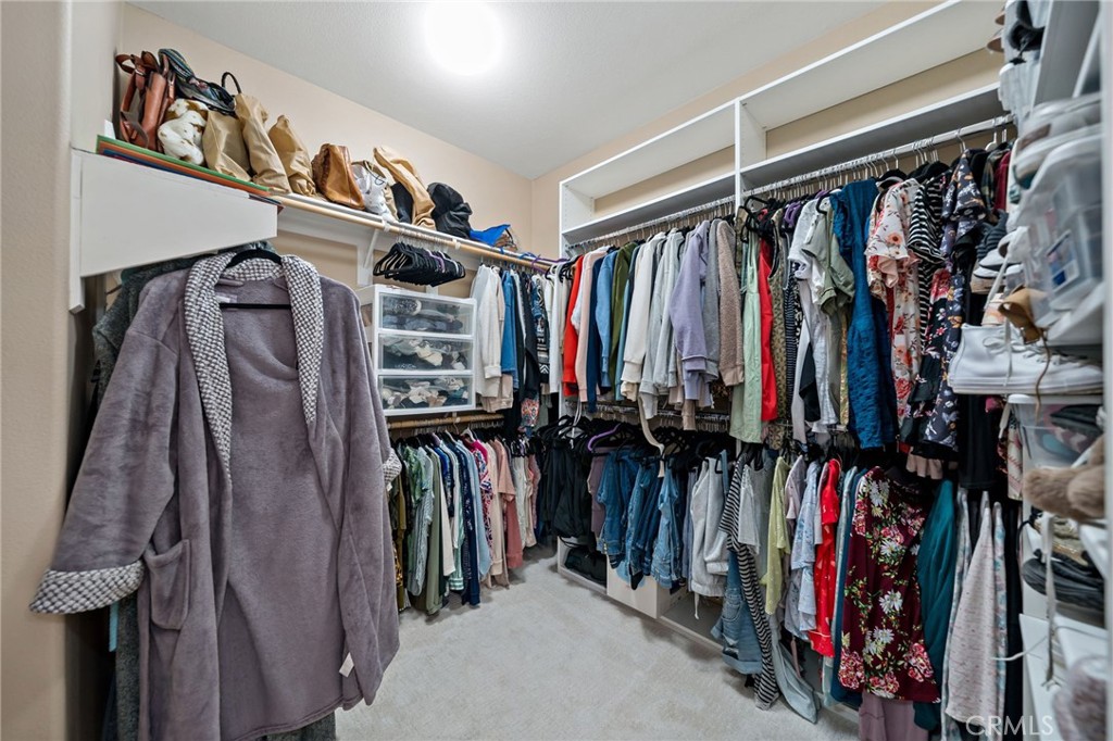 https://media.crmls.org/medias/4883f898-a024-41b1-916c-39462362d50b.jpg?preset=X-Large