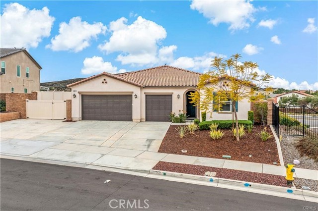 Detail Gallery Image 2 of 42 For 32847 Bachelor Peak St, Winchester,  CA 92596 - 4 Beds | 3 Baths