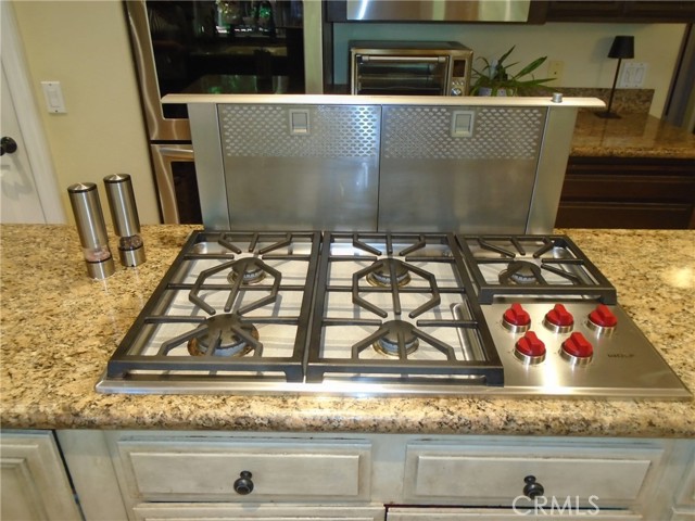 1535 Via Arroyo, La Verne CA: https://media.crmls.org/medias/4884878a-47fc-4e3c-922f-391a96d14527.jpg