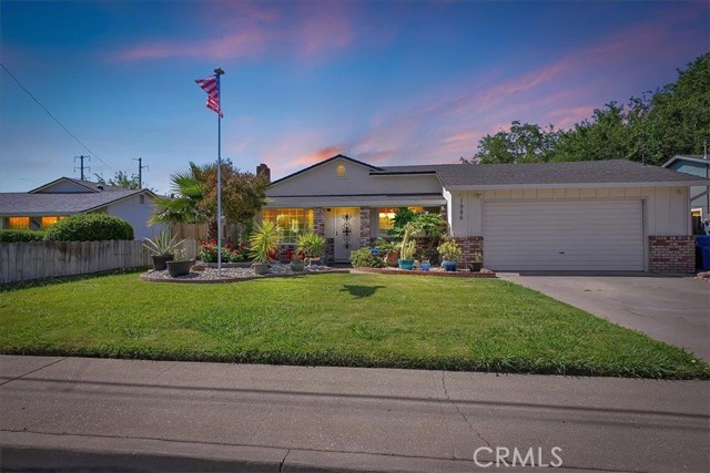 1986 14th Street, Olivehurst CA: https://media.crmls.org/medias/48852371-062c-4413-b86a-0bcdc2122d6a.jpg