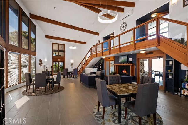 103 Yorktown, Newport Beach CA: https://media.crmls.org/medias/4885c598-2610-400c-8038-05c0df7be732.jpg