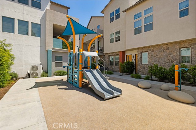 Detail Gallery Image 40 of 41 For 259 Pin Ln, Covina,  CA 91722 - 3 Beds | 3 Baths