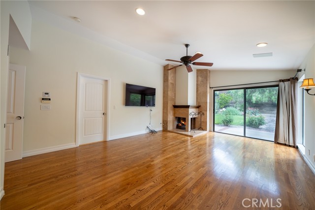 Detail Gallery Image 30 of 46 For 18337 Chatham Ln, Porter Ranch,  CA 91326 - 4 Beds | 2/1 Baths