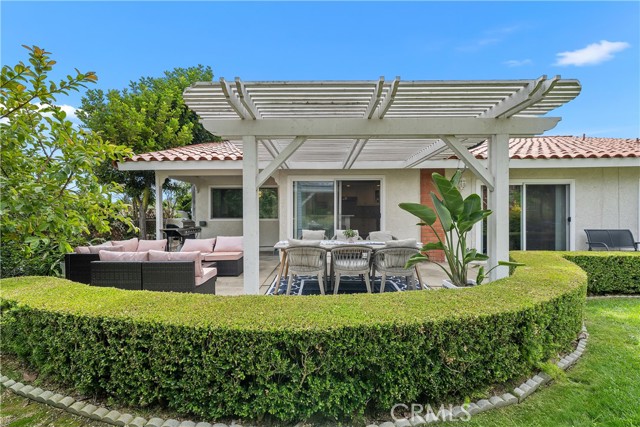4077 Rousseau Lane, Palos Verdes Peninsula, California 90274, 3 Bedrooms Bedrooms, ,2 BathroomsBathrooms,Residential,For Sale,Rousseau,SB25236323