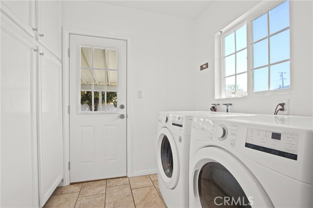 Detail Gallery Image 9 of 21 For 2563 W Carson St, Torrance,  CA 90503 - 3 Beds | 2 Baths