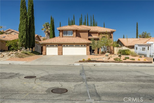 Detail Gallery Image 1 of 62 For 36563 30th St, Palmdale,  CA 93550 - 4 Beds | 3 Baths
