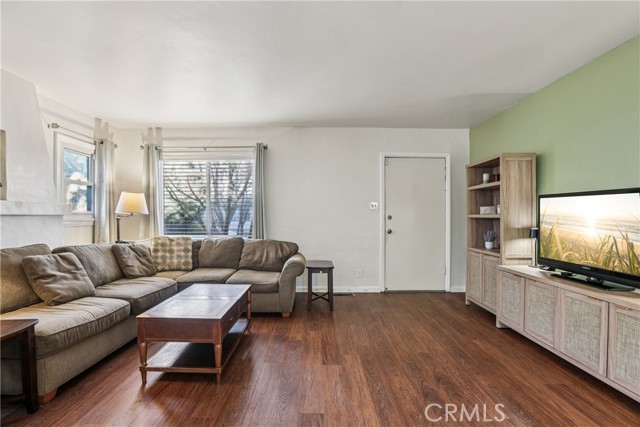 Image 4 of 42 For 3845 Hollypark