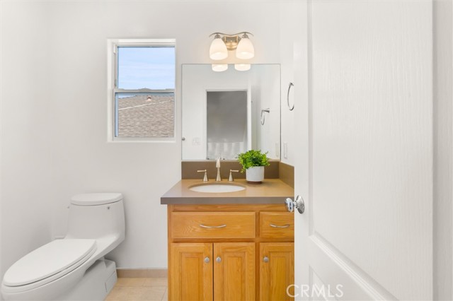Detail Gallery Image 14 of 35 For 2405 Vanderbilt Ln #C,  Redondo Beach,  CA 90278 - 3 Beds | 2/1 Baths