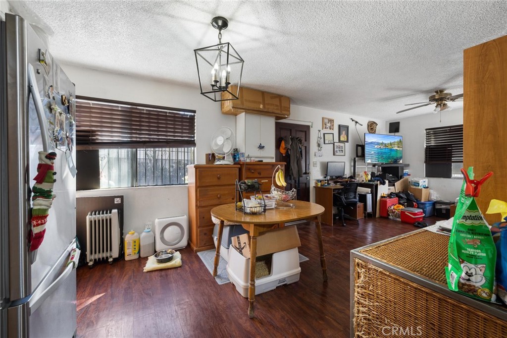 MLS #DW25110570 img 2