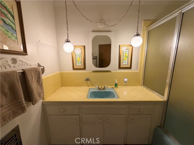 Detail Gallery Image 31 of 49 For 200 E Charlotte, Anaheim,  CA 92805 - 4 Beds | 3 Baths