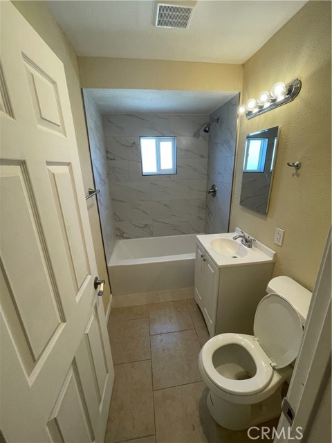 Image 2 of 6 For 45420 Park Street 4