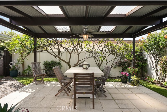 4203 Calle Mayo, San Clemente CA: https://media.crmls.org/medias/488d7d8e-8eff-4794-85f8-09470d1ca58a.jpg