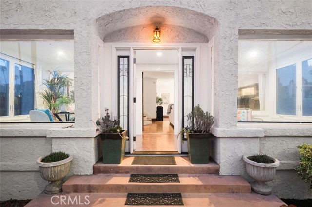 227 Ximeno Avenue, Long Beach CA: https://media.crmls.org/medias/488e752b-4c3e-450d-bc16-105f6d6a13c1.jpg