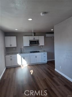 Detail Gallery Image 9 of 9 For 44290 Glenraven, Lancaster,  CA 93535 - 1 Beds | 1 Baths