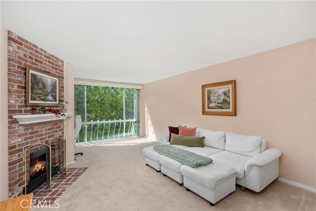 Detail Gallery Image 4 of 17 For 12720 Burbank Blvd. #224,  Valley Village,  CA 91607 - 1 Beds | 1 Baths