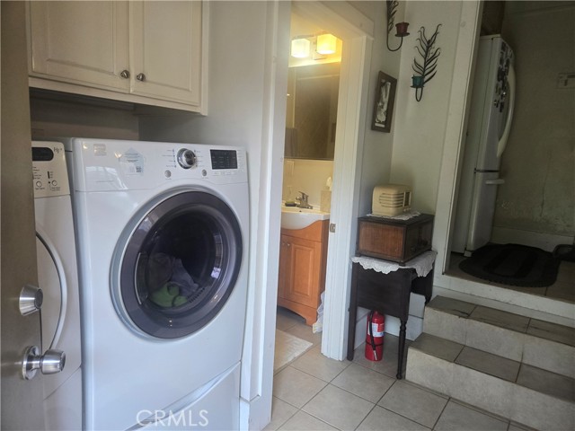 1121 Gladys Avenue, Long Beach CA: https://media.crmls.org/medias/48900f11-ddc4-4940-a6fd-ed640c1632de.jpg
