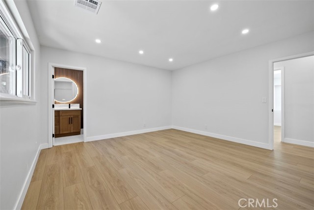 Detail Gallery Image 20 of 38 For 22306 Marlin Pl, Canoga Park,  CA 91303 - 4 Beds | 3 Baths