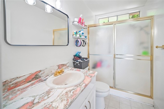 Detail Gallery Image 16 of 21 For 9950 Reseda Bld #7,  Northridge,  CA 91324 - 3 Beds | 2/1 Baths