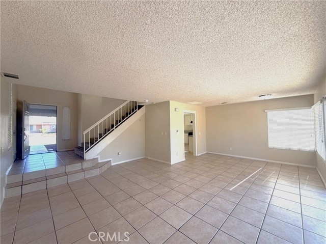 Detail Gallery Image 3 of 24 For 25077 Morning Dove Way, Moreno Valley,  CA 92551 - 4 Beds | 2/1 Baths