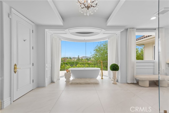 Detail Gallery Image 22 of 41 For 25548 Kingston Ct, Calabasas,  CA 91302 - 5 Beds | 6/1 Baths