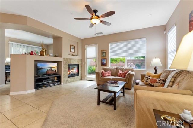 Detail Gallery Image 8 of 28 For 24089 Watercress Dr, Corona,  CA 92883 - 2 Beds | 2 Baths