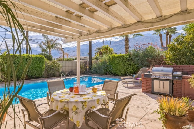 Detail Gallery Image 1 of 35 For 533 N Sunrise Way, Palm Springs,  CA 92262 - 2 Beds | 2 Baths