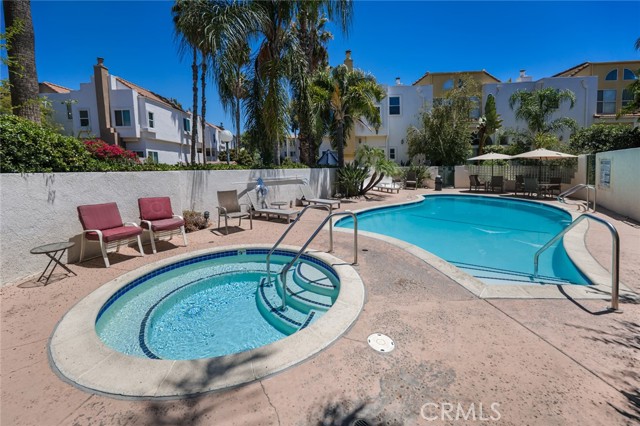 2 Bed Home for Sale in Sherman Oaks, California
