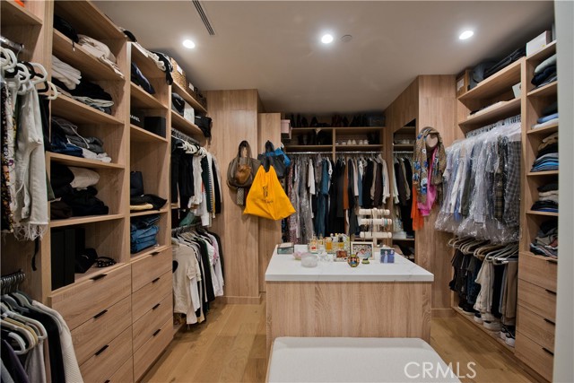 4143 Davana Road, Sherman Oaks CA: https://media.crmls.org/medias/4892bc14-f1e8-4e76-bac7-f04c91a7ceb0.jpg