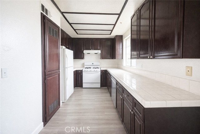 Detail Gallery Image 7 of 26 For 1540 New Ave #C,  San Gabriel,  CA 91776 - 3 Beds | 3 Baths