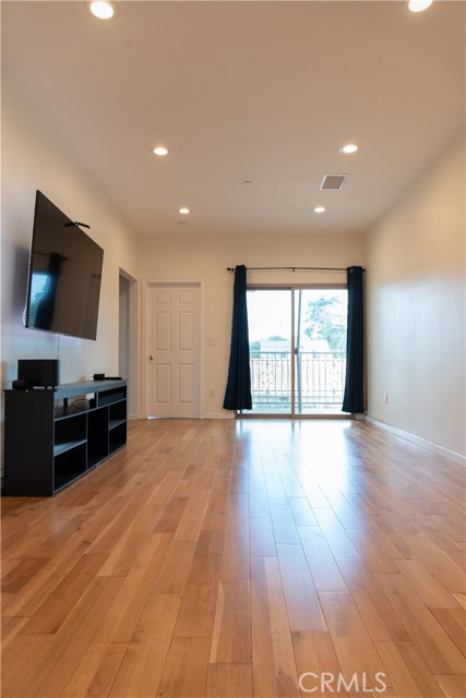 Detail Gallery Image 44 of 55 For 1137 N Banning Bld, Wilmington,  CA 90744 - 4 Beds | 5 Baths