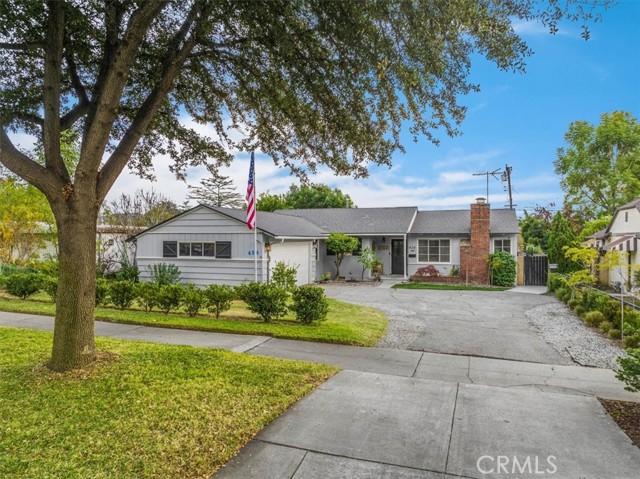 Detail Gallery Image 1 of 32 For 420 E Foothill Bld, Glendora,  CA 91741 - 3 Beds | 2 Baths