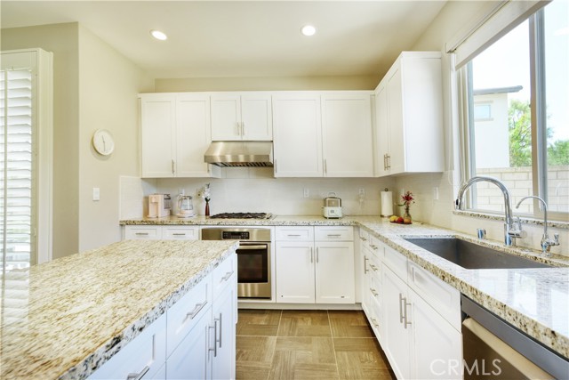 Detail Gallery Image 7 of 32 For 99 Fuchsia, Lake Forest,  CA 92630 - 4 Beds | 3 Baths