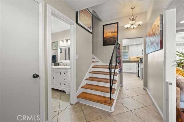 Detail Gallery Image 4 of 35 For 19402 Nestor Ave, Carson,  CA 90746 - 4 Beds | 2/1 Baths
