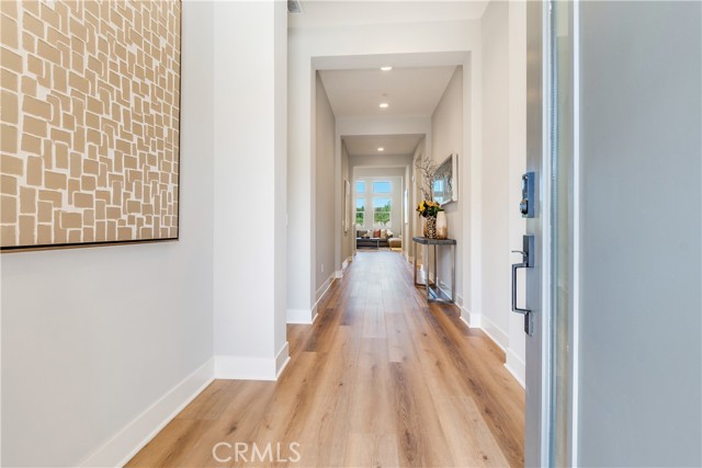 Detail Gallery Image 11 of 29 For 6533 Canyon Oaks Dr, Simi Valley,  CA 93063 - 4 Beds | 3/1 Baths