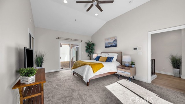 Detail Gallery Image 12 of 28 For 2723 Carnegie Ln a,  Redondo Beach,  CA 90278 - 3 Beds | 2/1 Baths