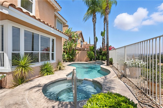 51 Corte Madera, Lake Elsinore CA: https://media.crmls.org/medias/4894a36c-b237-4576-b395-8556683c5341.jpg