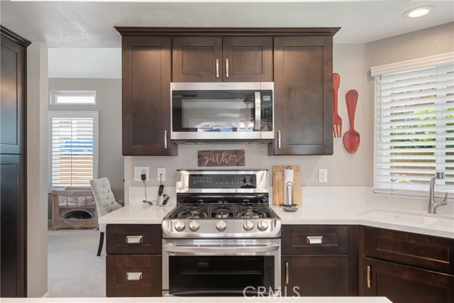 Detail Gallery Image 13 of 55 For 5793 Prairie Falcon Dr, La Verne,  CA 91750 - 4 Beds | 2/1 Baths