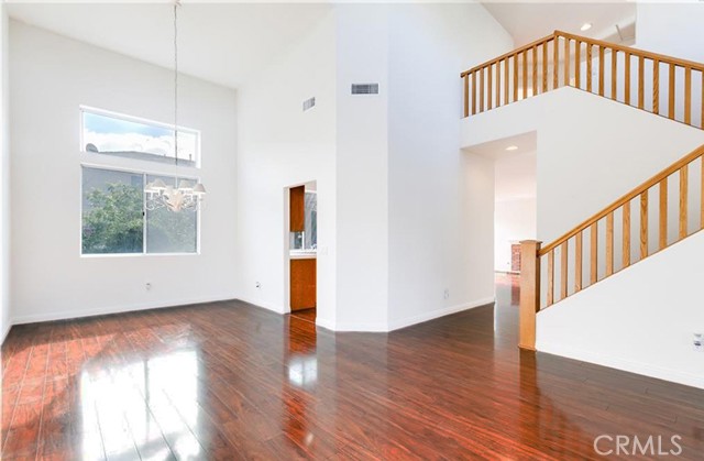 Detail Gallery Image 3 of 19 For 5432 Wrench Ct, Lakewood,  CA 90712 - 4 Beds | 3 Baths