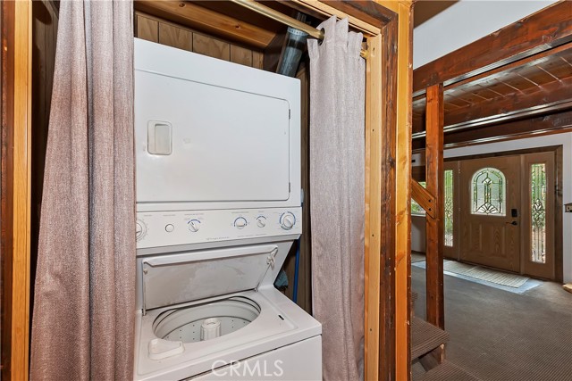 Detail Gallery Image 36 of 46 For 317 W Aeroplane Bld, Big Bear City,  CA 92314 - 4 Beds | 2 Baths