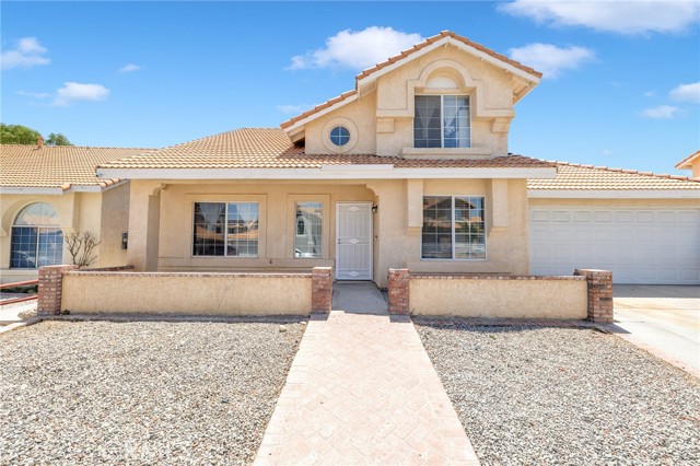 Detail Gallery Image 1 of 1 For 14611 Pony Trail Rd, Victorville,  CA 92392 - 4 Beds | 3 Baths