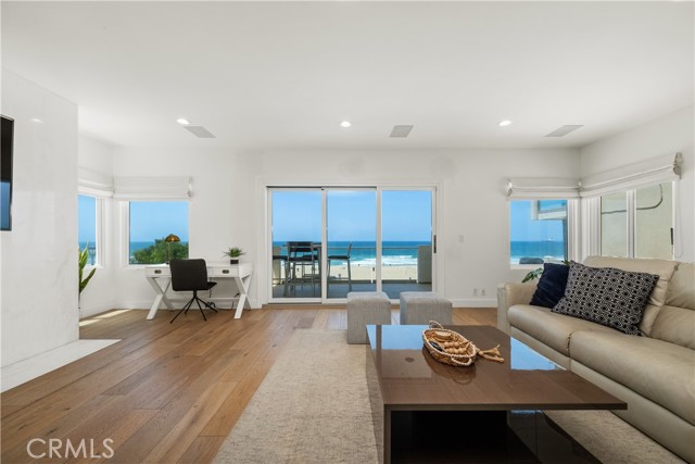 4314 The Strand, Manhattan Beach CA: https://media.crmls.org/medias/489a811f-f6ec-49a5-a83f-d4d6457c89c7.jpg