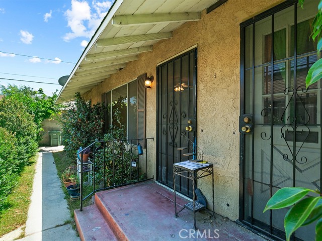1206 West Victory Boulevard photo 3